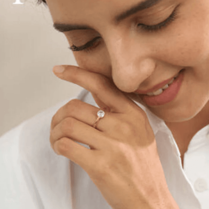 Anel com Zircônia Central - DELICATTA