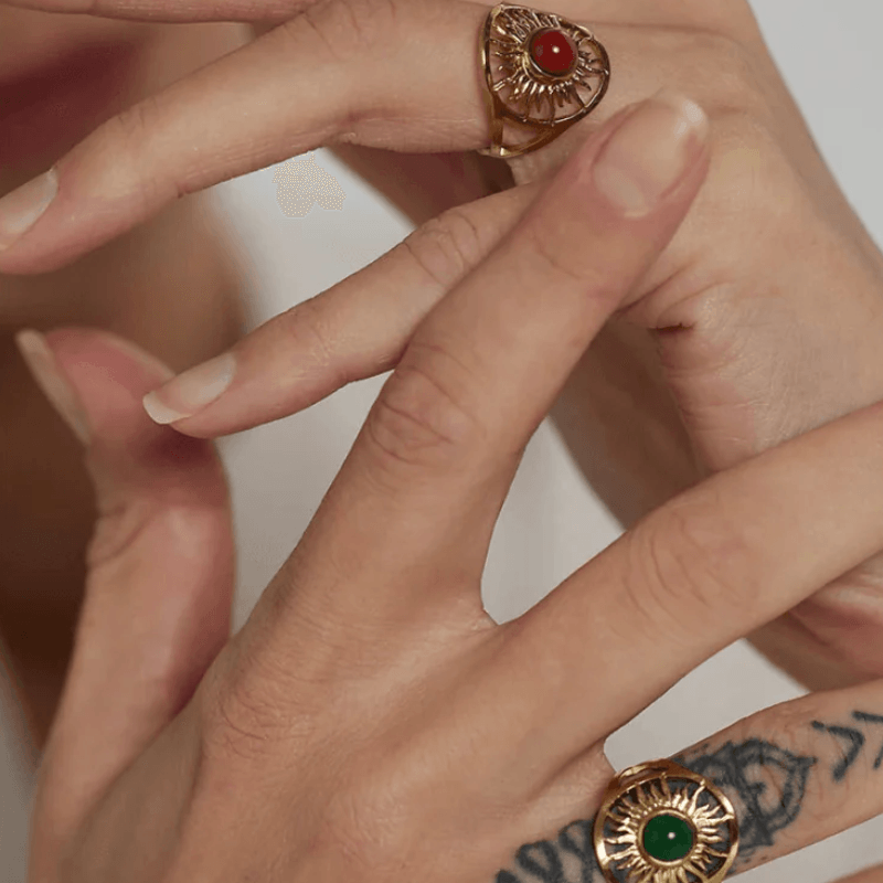 Anel Regulável com Pedra Central - DELICATTA