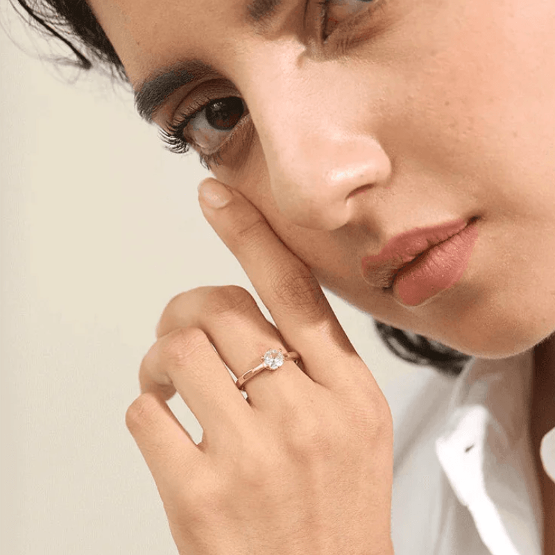 Anel com Zircônia Central - DELICATTA