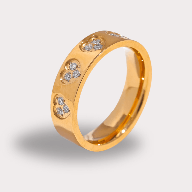 Anel Coração Cravejado com Zircônia - DELICATTA