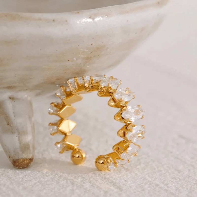 Anel com Zircônia Cúbica - DELICATTA