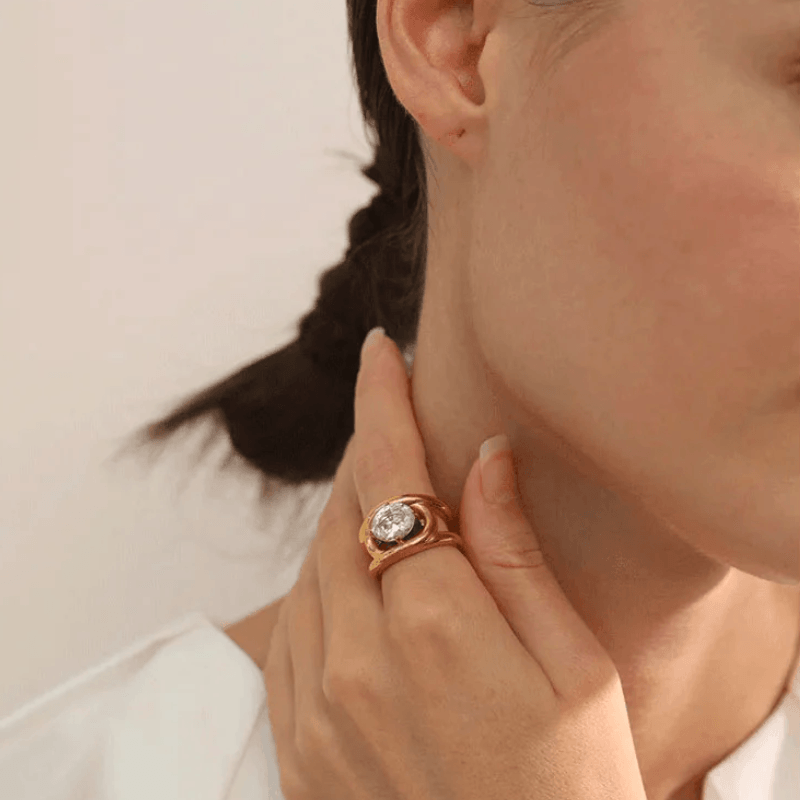 Anel Dividido com Zircônia Central- DELICATTA